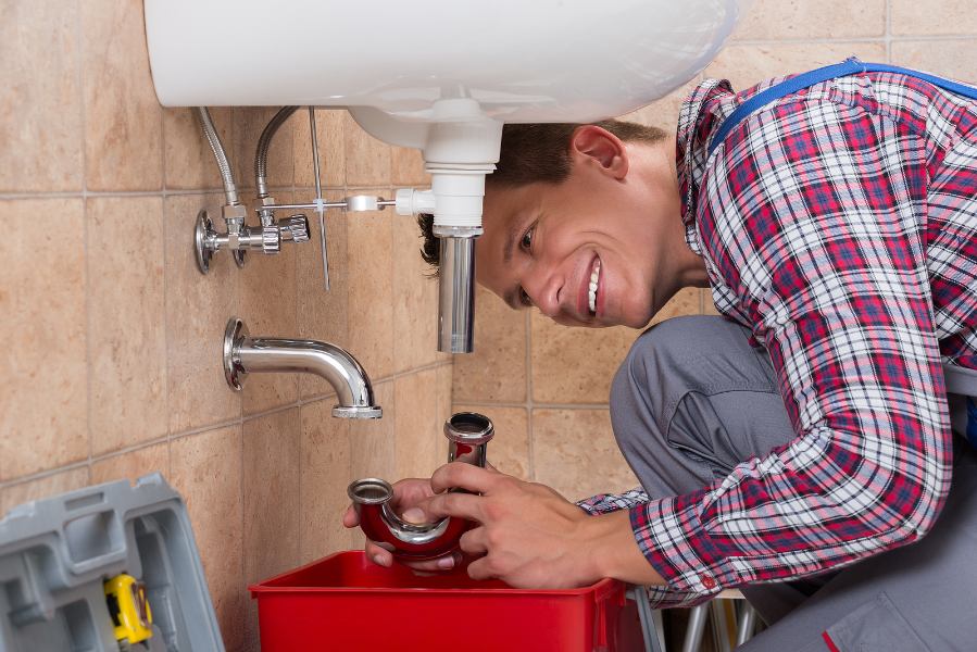 4 Signs You Need Pipe Repair